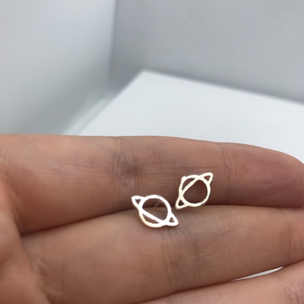 Sterling Silver 925 Stud Earrings - Picture 3 of 4